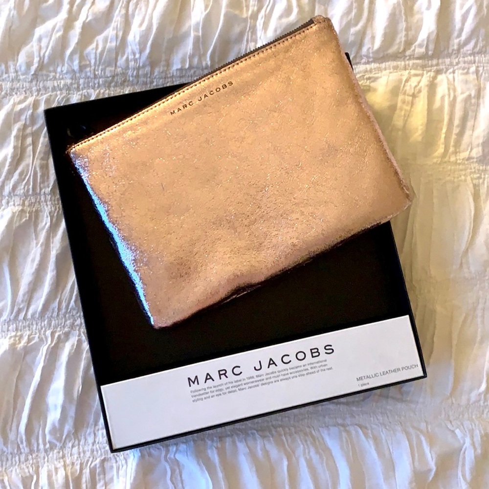 Marc Jacobs Neiman Marcus Target Rose Gold Metallic Leather Pouch Clutch Box⁠